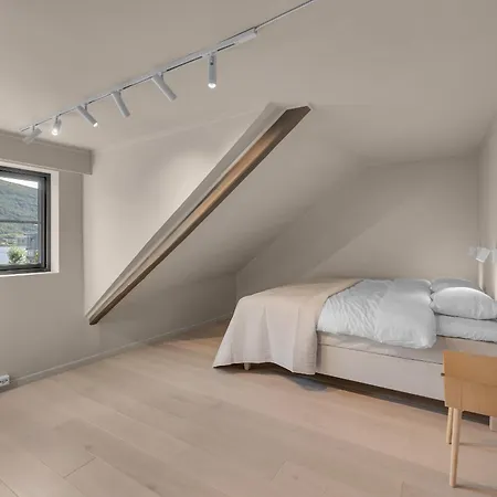 The Loft - Central Top Floor Apartment With 4 Bedrooms Tromsø Extérieur photo